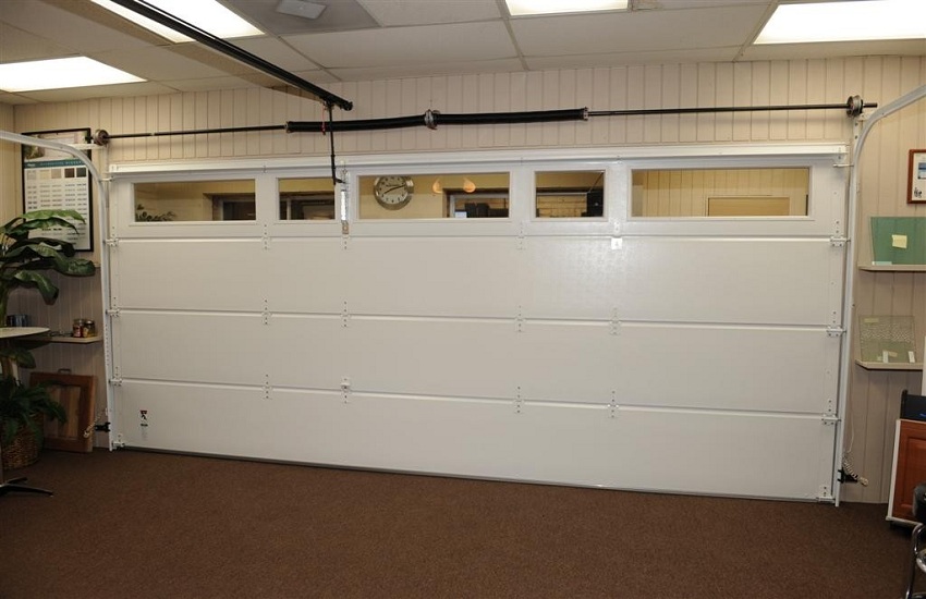 Garage Door Repair Services in North Hills