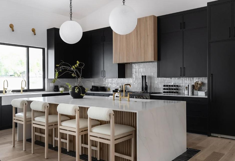 Black Kitchen Cabinets